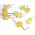 Vechi colier cu anturaje sculptate în jad galben | Flori de trandafir | China